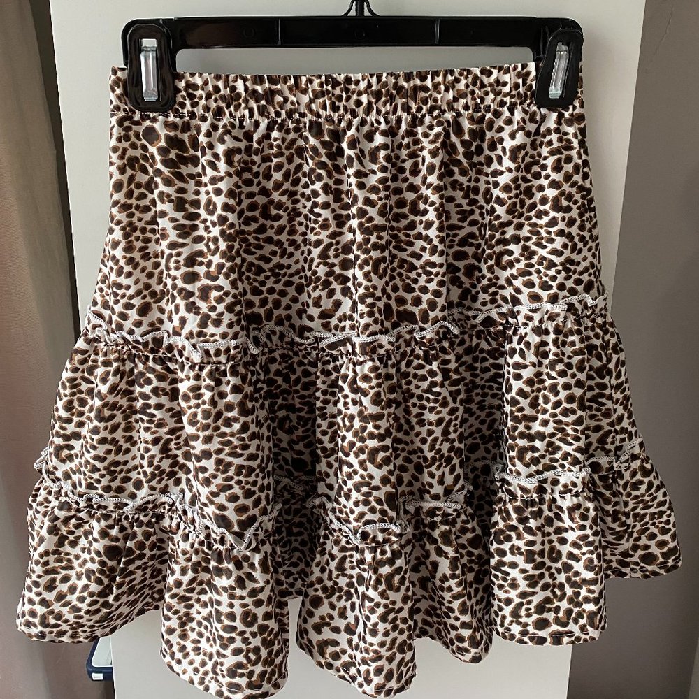 SHEIN girls frill trim leopard print skirt